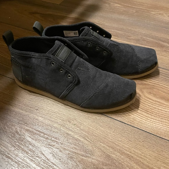 Toms high tops - Picture 2 of 3